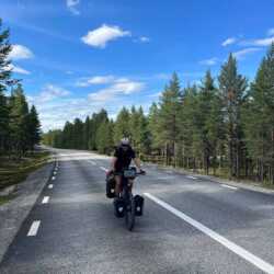 Samuel (18, one of the youngest idworxers) on his six week tour over 4000 km on his Rohler BLT: “the perfect touring bike for riding on and off road through the Scandinavian forests idworx