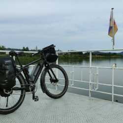 I love my idworx BLT-E!
Hier op de overzetboot te Eijsden. Nico idworx BLT-E