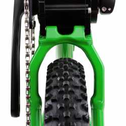 Mud will not be slowing you down either, as the custom-made Super Sym Yoke has plenty of space for 29" and 27.5" plus tyres.