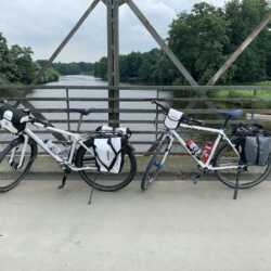 Stefan's und Samuel's idworx im Emsland auf dem Weg an die Nordsee.