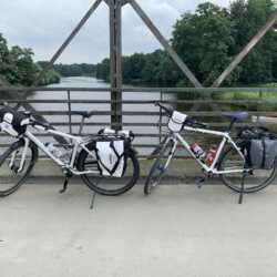 Stefan's und Samuel's idworx im Emsland auf dem Weg an die Nordsee.