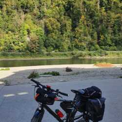 Met de Rohler BLT langs de Donau. Super Bike!! Gert