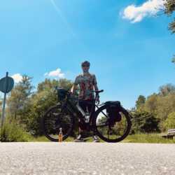 Mit dem Grandone eine Tour starten ist das beste was „Mann“ machen kann wenn die Frau mit den Kindern bei den Schwiegereltern ist. Manuel. idworx Grandone